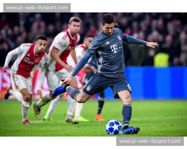 巅峰博弈：欧冠国米vs皇马直播，谁才是绿茵场上的永恒霸主？